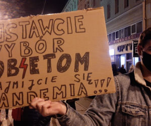 Niedzielny protest na placu Wolności w Poznaniu
