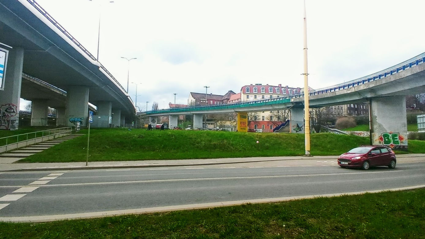 Teren przeznaczony pod budowę parkingowca