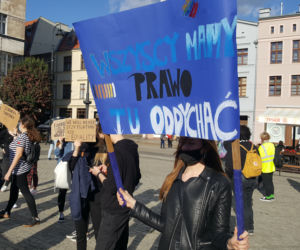 Protest w Grudziądzu, przeciwko agresji i dyskryminacji rasowej w Ameryce