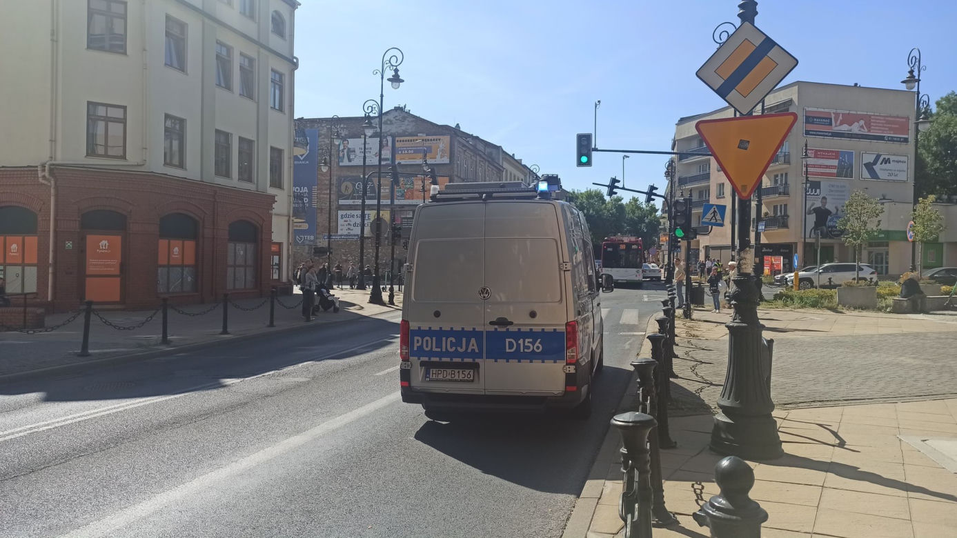 Zderzenie autobusu komunikacji miejskiej z kierowcą Bolta na jednym z lubelskich skrzyżowań [GALERIA]
