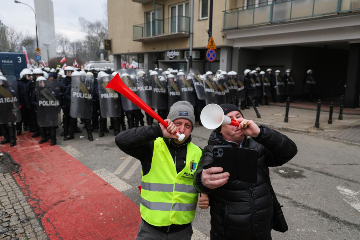 Protest rolników pod Sejmem - starcia z policją