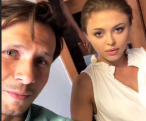Pierwsza miłość. Jowita (Joanna Opozda) Radek (Mateusz Banasiuk) na planie