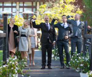 Lekarze 5 sezon odc. 13. Iza (Katarzyna Warnke), Sylwia (Katarzyna Bujakiewicz), Beata (Agnieszka Więdłocha), Leon (Jacek Koman), Daniel (Wojciech Zieliński), Piotr (Szymon Bobrowski)