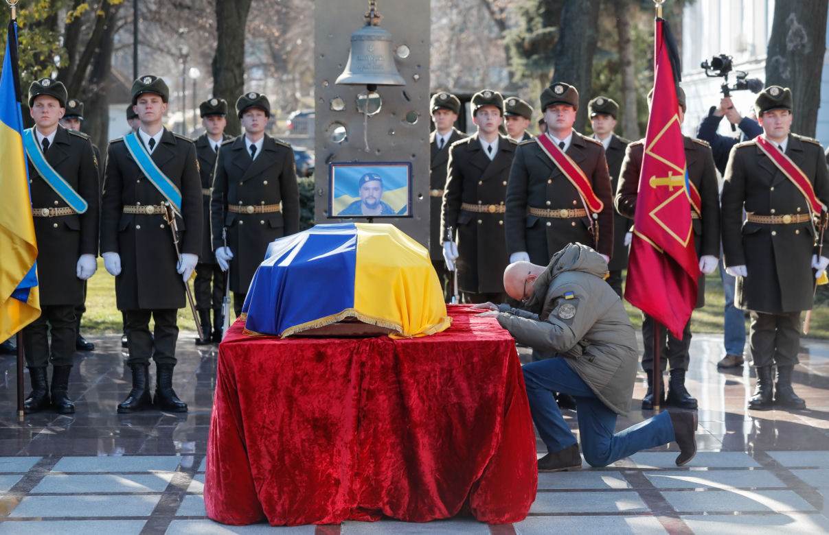 Pogrzeb zabitego przez Rosjan ukraińskiego żołnierza