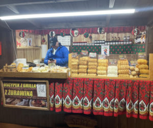 Pokémony, różowe gofry i zaskakujące różnice w cenach. Porównaliśmy łódzkie jarmarki