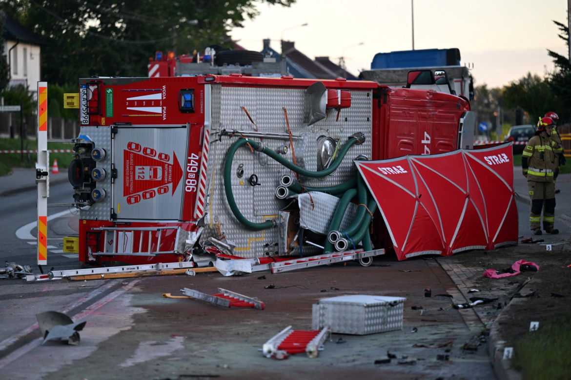 Śmiertelny wypadek w Żukowie. Nie żyje dwoje strażaków-ochotników