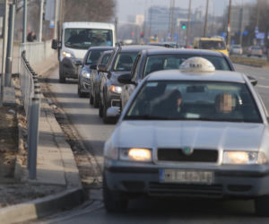 Utrudnienia w ruchu na rogu Połczyńskiej i Powstańców Śląskich