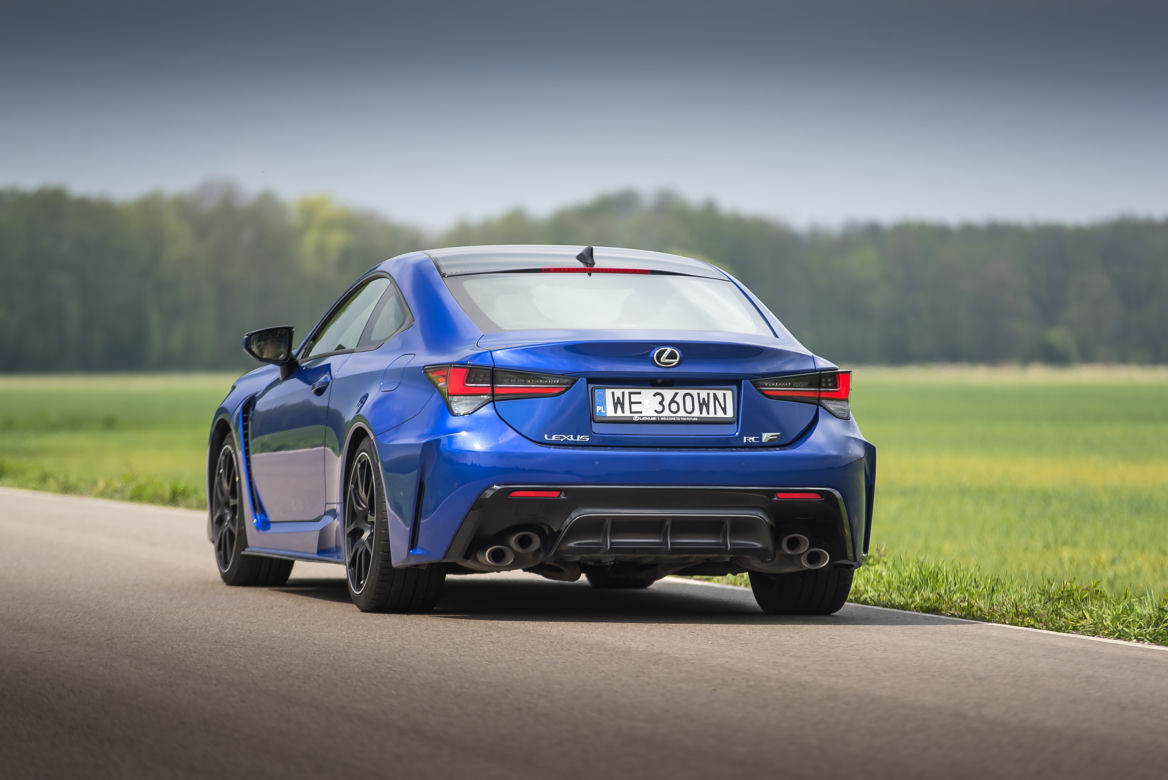 Lexus RC F Carbon 5.0 V8 464 KM 