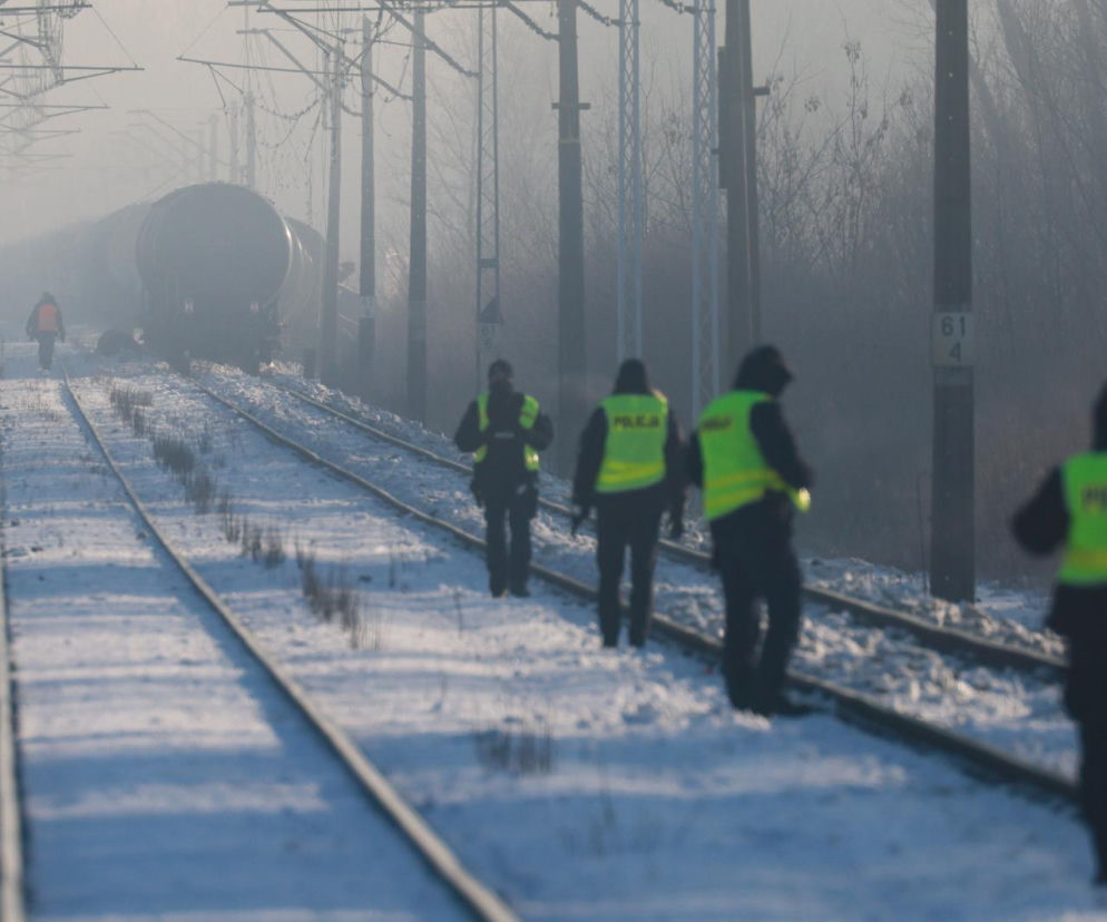 Katastrofa pociągu pod Warszawą. Sześć wagonów wypadło z torów