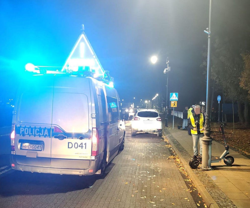 Pędził hulajnogą, huknął w forda! Bez kasku i oświetlenia