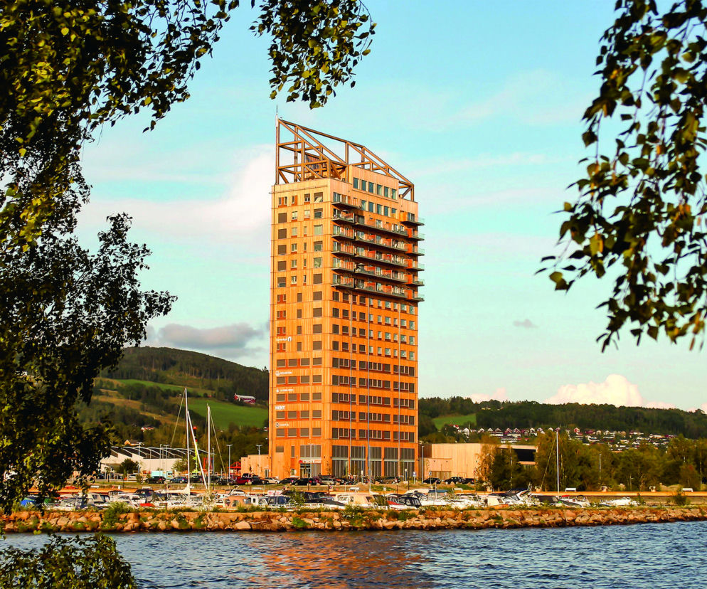 Budynek Mjøstårnet w Brumunddal