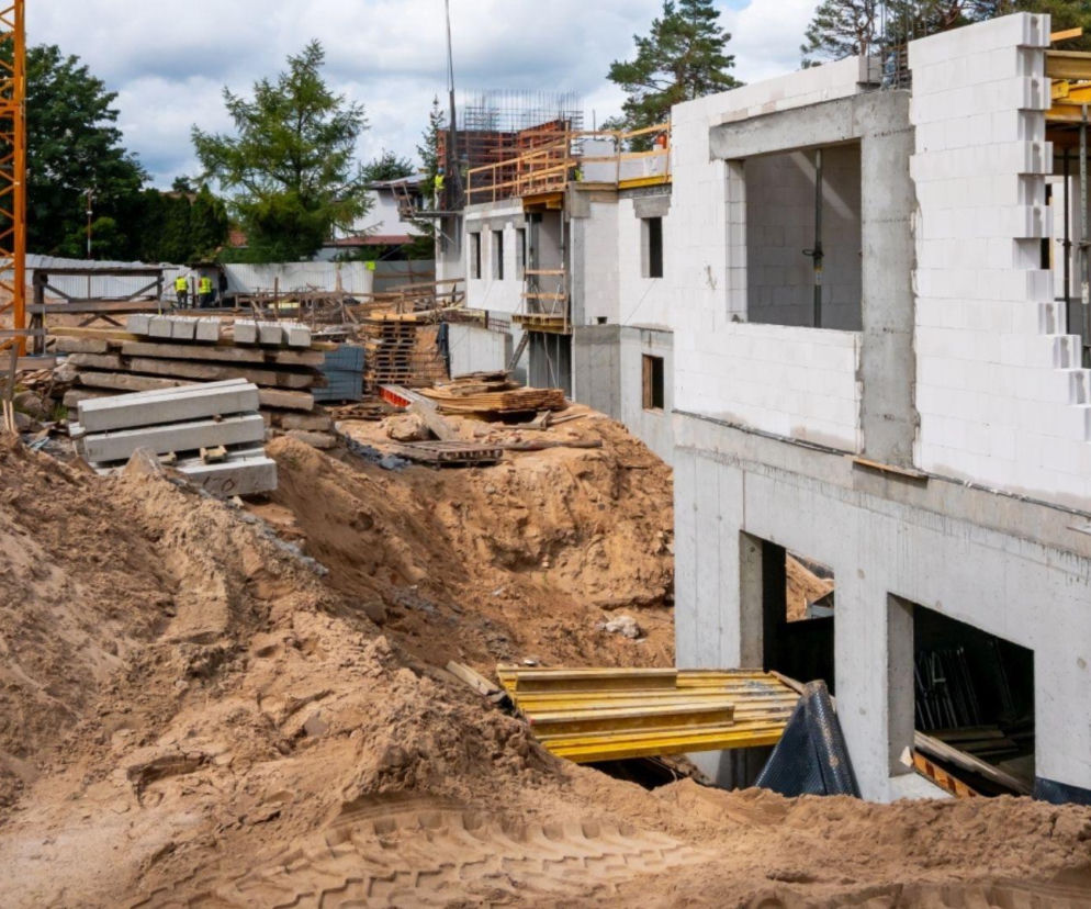 Kluczowa obietnica prezydenta Białegostoku znowu opóźniona? Mieszkańcy czekają na nią 20 lat!