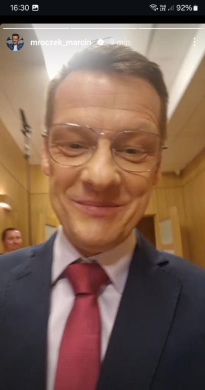 M jak miłość nowy sezon po wakacjach 2025. Piotrek (Marcin Mroczek) na planie
