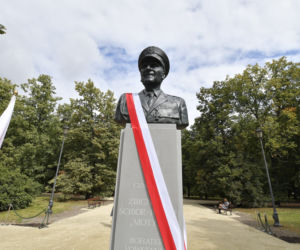 Odsłonięcie pomnika generała Zbigniewa Ścibora Rylskiego