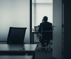 Polacy masowo nie ufają swoim szefom. Gdzie jest ten największy problem?