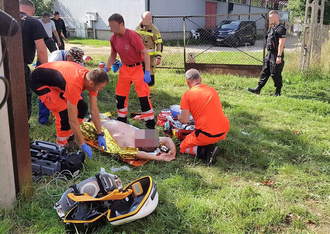 Konserwator zasłabł w studzience kanalizacyjnej