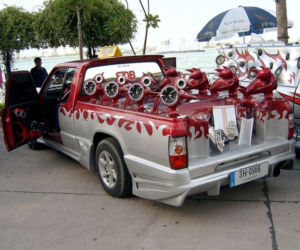 Wiejski tuning - zmasakrowane auta