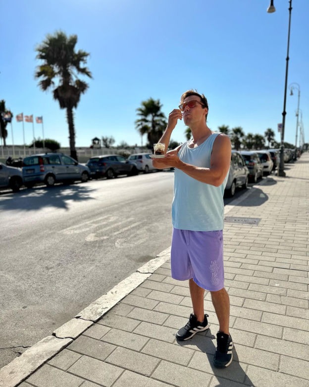 Mateusz Jędraś zastąpił Marka Sierockiego. Młody prezenter ma za sobą debiut w "Teleexpressie"