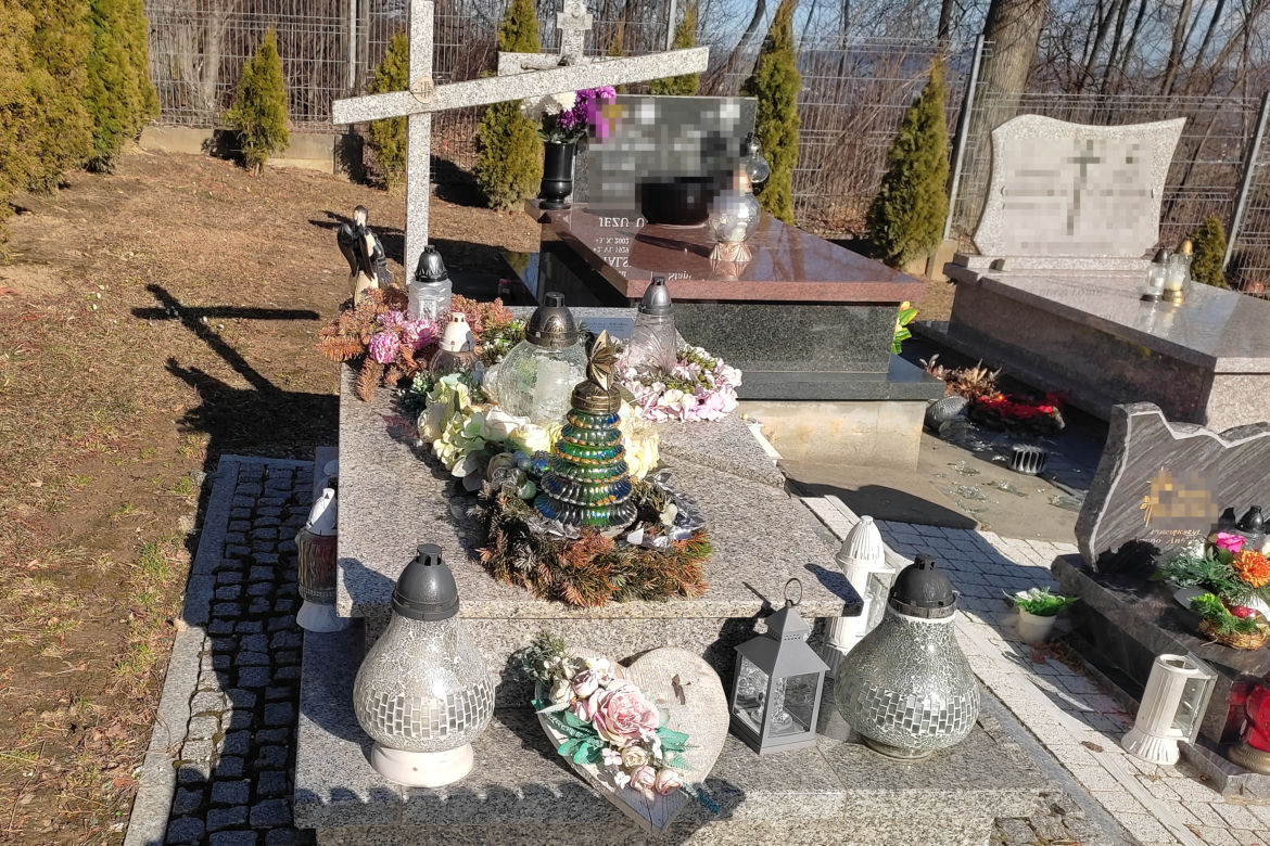 Grób zagłodzonej Madzi P. z Brzeznej 