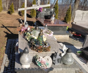 Grób zagłodzonej Madzi P. z Brzeznej 
