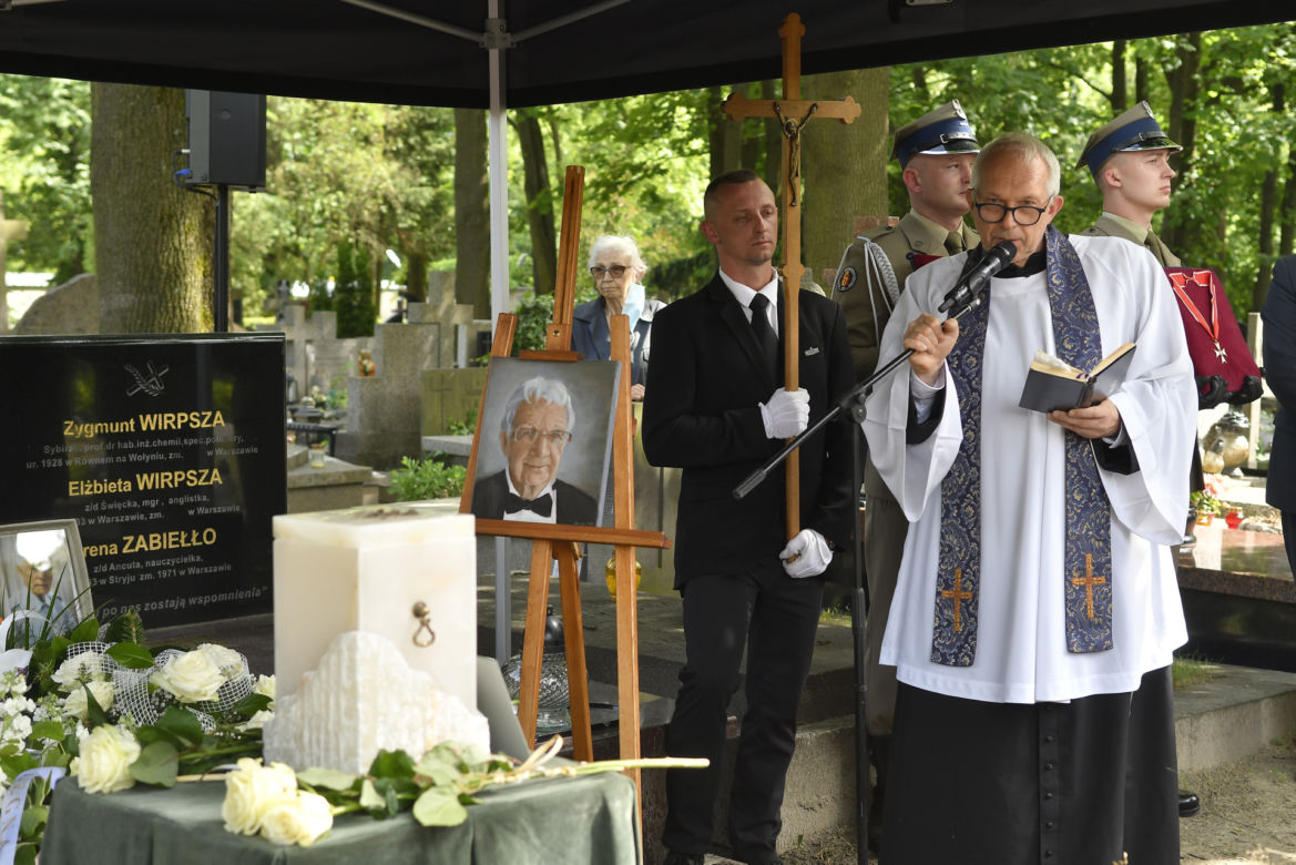Pogrzeb Witolda Sadowego. Złożenie do grobu