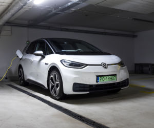 Samochód elektryczny, ładowanie samochodu