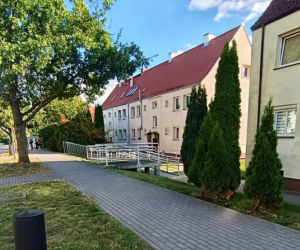Uszkodzona kamienica przy ul. Hożej w Szczecinie