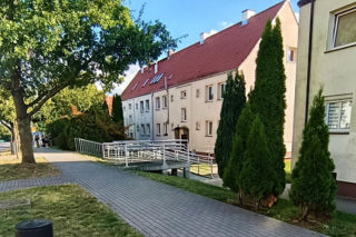 Uszkodzona kamienica przy ul. Hożej w Szczecinie