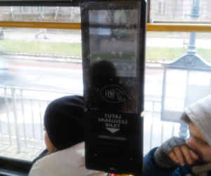 Nowe biletomaty w tramwajach, autobusach i na przystankach