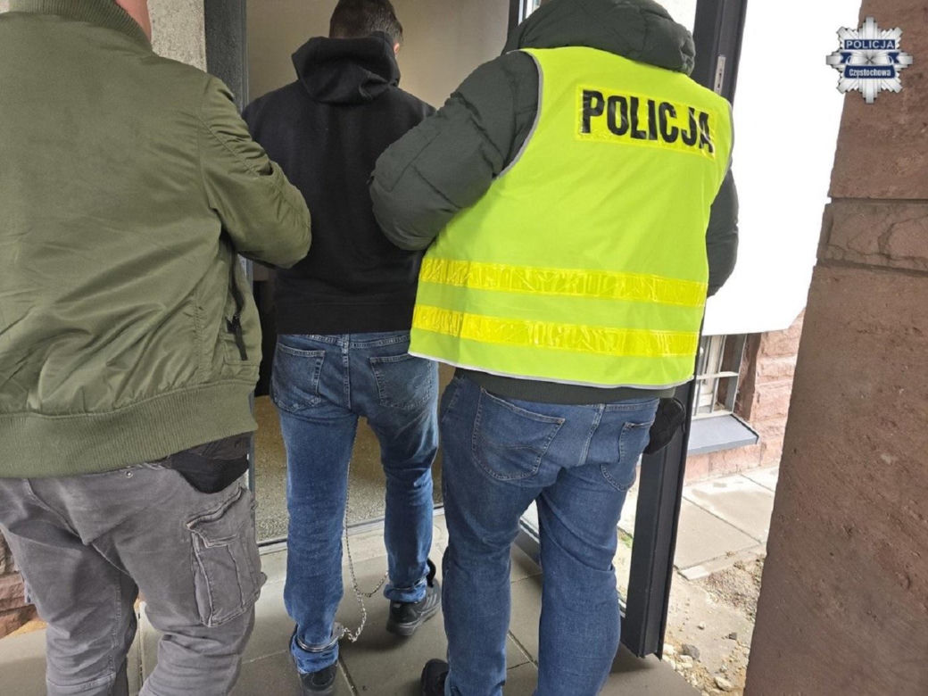 Brutalny atak w Częstochowie. Użyli maczety i noża. Policja rozbiła grupę pseudokibiców.