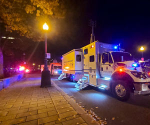 Rycerz mordował ludzi japońskim mieczem! Krwawe Halloween w centrum miasta. WIDEO