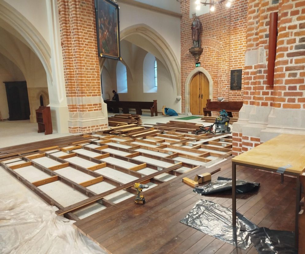 Ostatnie przygotowania w opolskiej katedrze