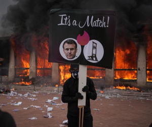 Francja płonie, Macronowie się bawią! Te zdjęcia oburzyły Francuzów