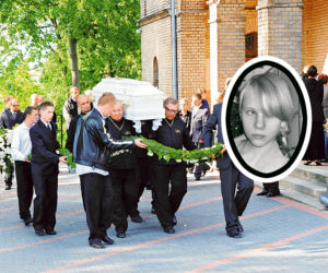 Cała wieś żegnała zabitą Ewelinkę