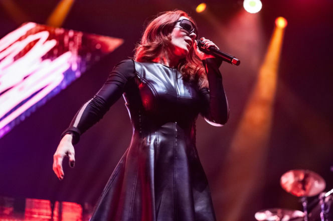 Misternie zaplanowane wizualne widowisko – Epica, Amaranthe i Charlotte Wessels zagrali w Warszawie [RELACJA]