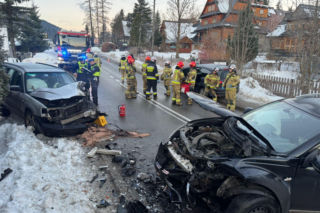  Zderzenie dwóch samochodów w Zakopanem. Jedna osoba poszkodowana [ZDJĘCIA]