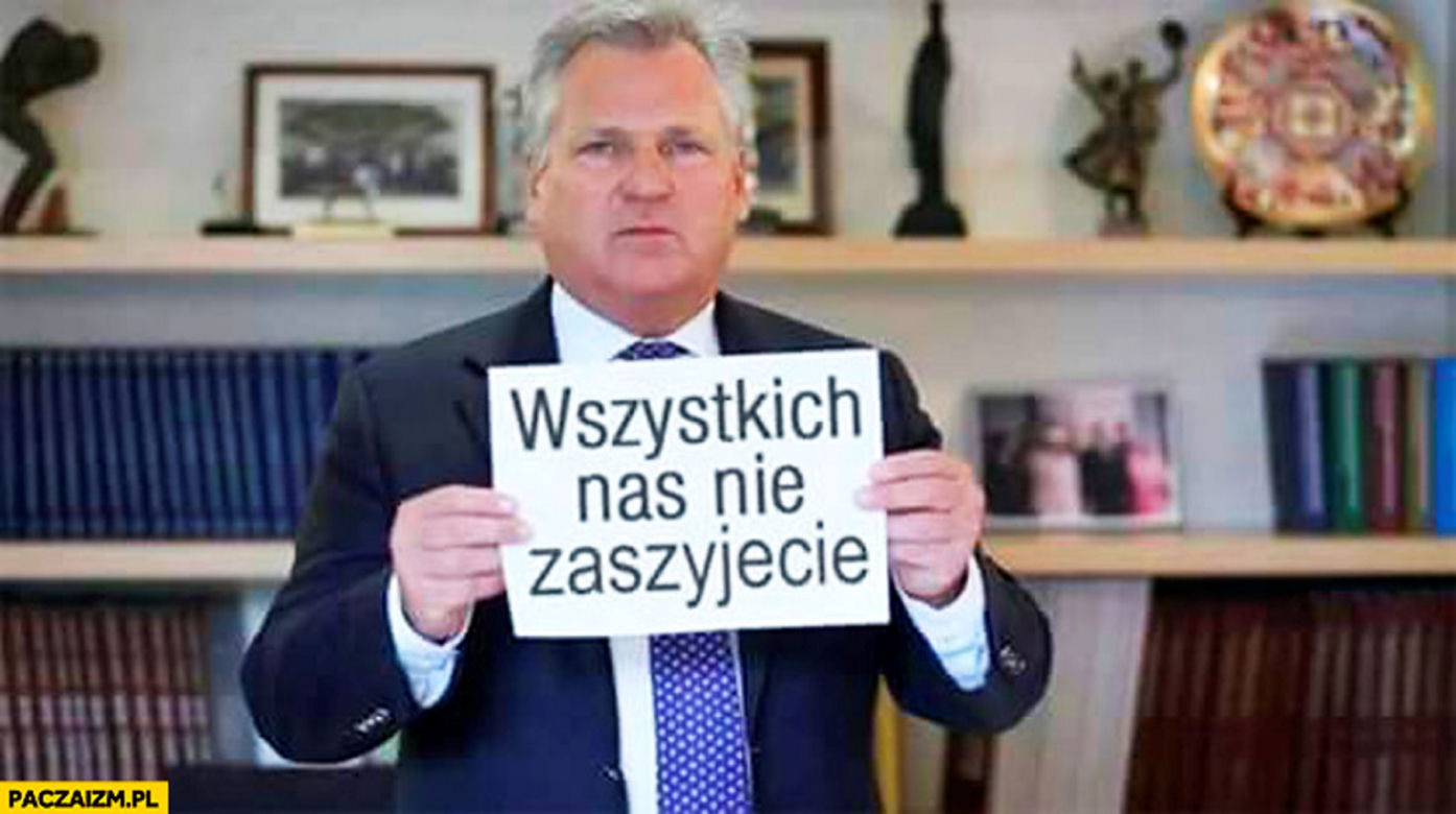 Kwaśniewski królem internetu