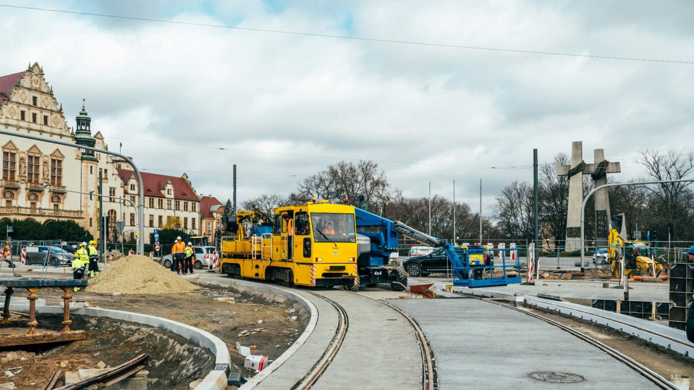 Na nowe torowisko na fragmencie ul. Św. Marcin oraz ul. Towarowej wjechał po raz pierwszy pojazd szynowy z taboru poznańskiego MPK