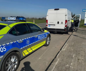 Stracili prawko za nadmierną prędkość. Wyniki kontroli grudziądzkich policjantów na wojewódzkiej drodze