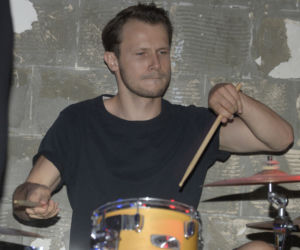 Koncert zespołu Lavina.  Mateusz Banasiuk