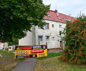 Uszkodzona kamienica przy ul. Hożej w Szczecinie
