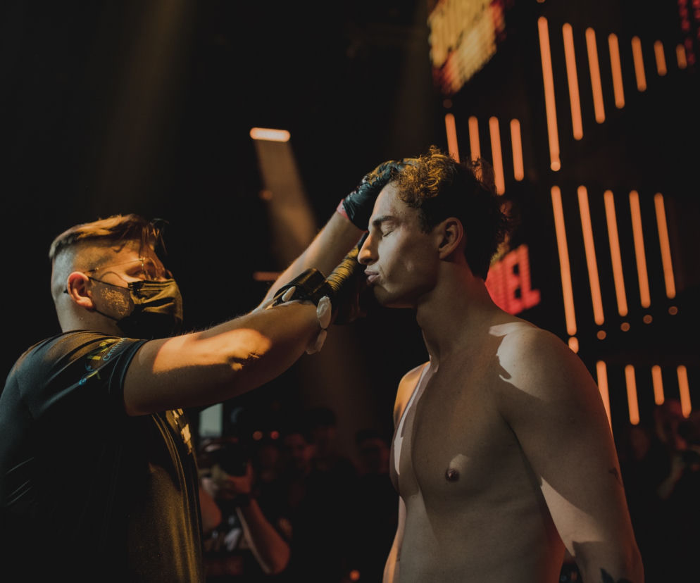 Fame MMA 11 - KARTA WALK, ZAWODNICY, ROZPISKA. Kto i kiedy walczy na Fame MMA 11?
