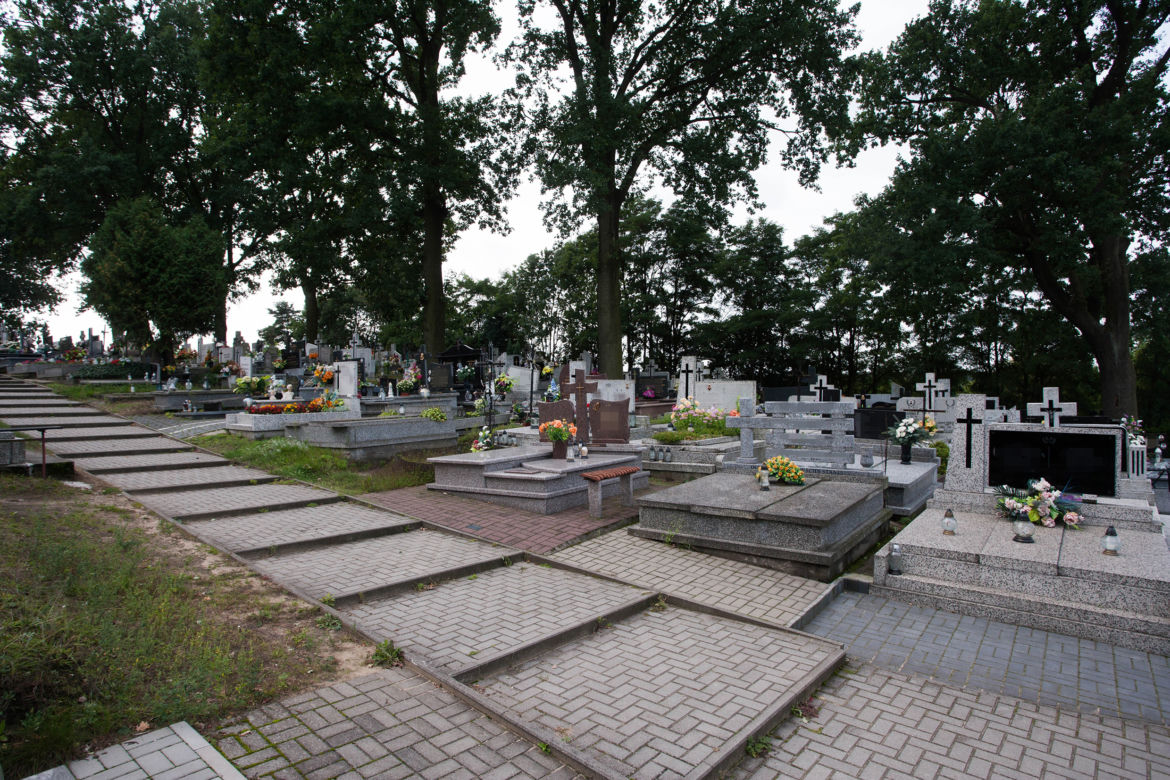 PROBOSZCZ ZNIKNĄŁ Z PIENIĘDZMI PARAAFIAN.