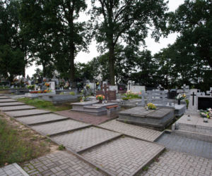 PROBOSZCZ ZNIKNĄŁ Z PIENIĘDZMI PARAAFIAN.