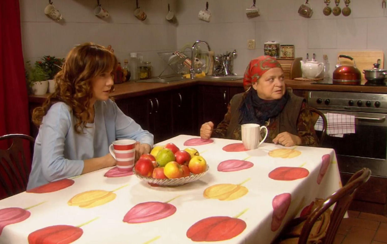 Ranczo 7 sezon odc. 85. Lucy (Ilona Ostrowska), babka (Grażyna Zielińska)