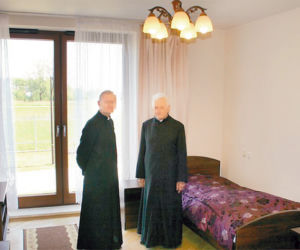 Luksusy dla księdza Lemańskiego