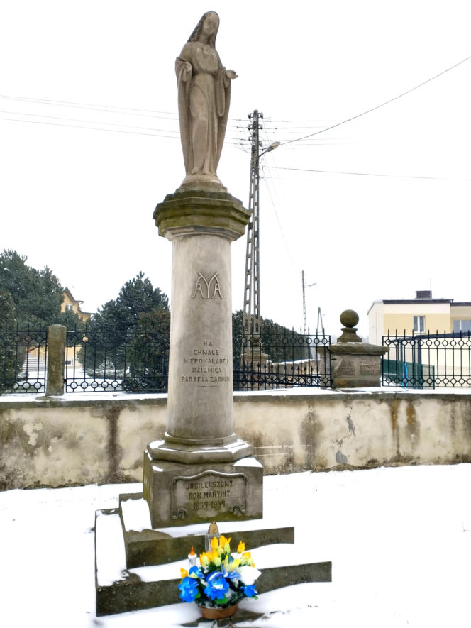 To jedno z najpiękniejszych miast w województwie łódzkim. Jest też jedną z najstarszych osad w Polsce