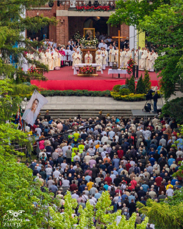 Pielgrzymka stanowa mężczyzn do Piekar Śląskich