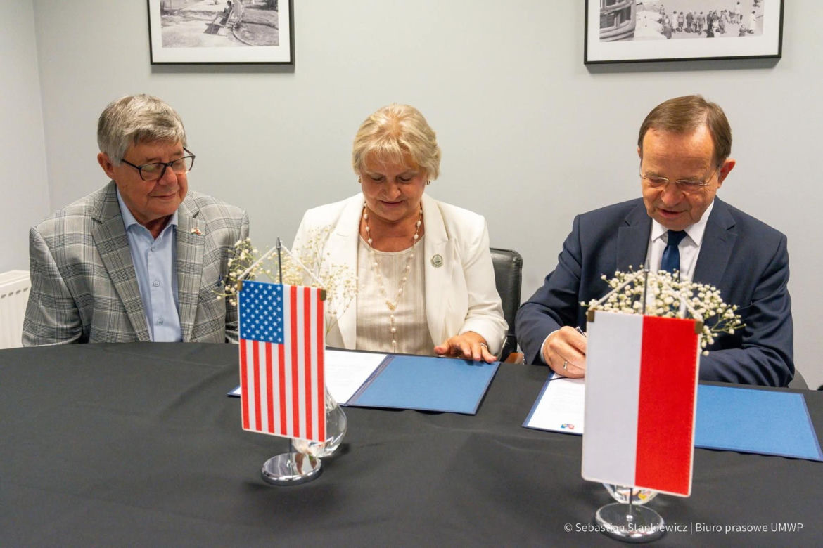 Porozumienie o utworzeniu w Chicago Centrum Kultury Regionów Polskich w Ameryce