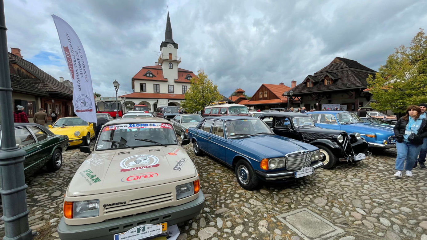 Zlot zabytkowych pojazdów w Nowym Sączu